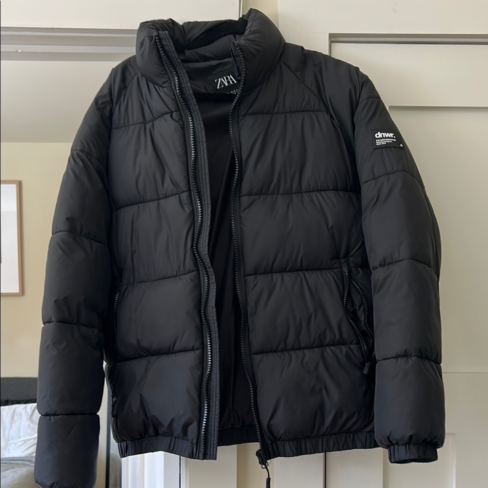 Zara Men's Black Puffer Jacket